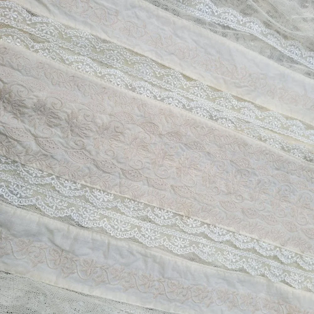 GORGEOUS Lace Open Back Cottagecore Shabby Chic Cream Boho Blouse Believe Anthro - Picture 10 of 10